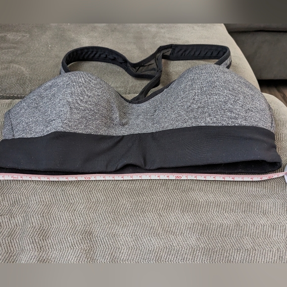 Lululemon high support sports bra - Picture 3 of 4